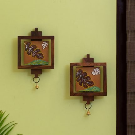 Hand-painted Wall Hanging Hard Wood & Terracotta (Set of 2)